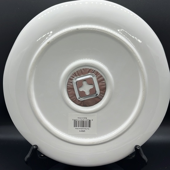 Love Pigs?! Adorable Farm Animal Plates for Decor - Pigs Only - Picture 4 of 7